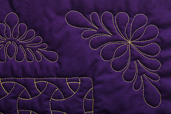 포토 JPG 해외이미지 템플릿 디자인 선 백그라운드 패턴 부분 주택 취미 사람없음 직물 면 바느질 묘사 질감 땀 수공예 퀼트 핸드메이드 해외포토 무늬 건물 공예 파일형식 이미지허브