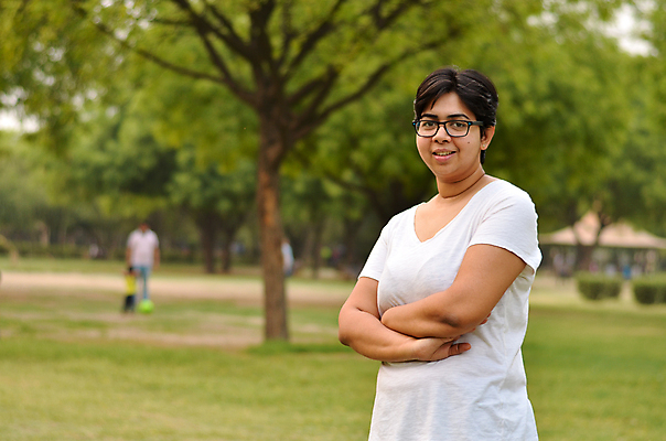 포토 JPG 해외이미지 직업 1 라이프스타일 여자 행복 포즈 비즈니스 자연 성공 안내 건강 한명 미소 사람 정장 성인 야외 운동 힘 도시 업무 자신감 인도인 컨설턴트 리더 긍정 경영 정중 힘찬 대리인 해외포토 외국인 옷 감정 컨셉 표정 동양인 생활 작업 전문직 상담 생태계 파일형식 이미지허브