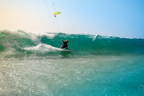 포토 JPG 해외이미지 스포츠 파도 섬 포즈 장난 자연 바람 항해 통 한명 취미 물 파란색 운동 태양 힘 에너지 자유 서핑 떨어짐 승차 연 속도 분무기 튜브 서퍼 프리스타일 해외포토 자연요소 1 바다 컬러 컨셉 배_교통 모션 날씨 운동선수 건강 사람 놀이용품 수상스포츠 생태계 파일형식 이미지허브