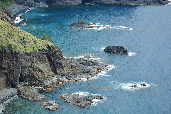 포토 JPG 해외이미지 아시아 파도 바다 여행 자연 산 풍경 사람없음 물 여름 파란색 시골 휴양지 소금 장면 오로라 짠맛 해외포토 자연요소 계절 나라 컬러 자연현상 장소 맛 생태계 파일형식 이미지허브