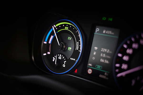 포토 JPG 해외이미지 시계 컨셉 비즈니스 교통시설 자동차 사람없음 내부 초록색 달리기 환경 힘 운전 에너지 정보 판넬 보호 측정 속도 에코 상승 연료 계량기 잡종 계기판 베터리 생태학 속도계 요금 자동 제어 공급 해외포토 교육 육상교통 컬러 교통 모션 시설 파일형식 이미지허브