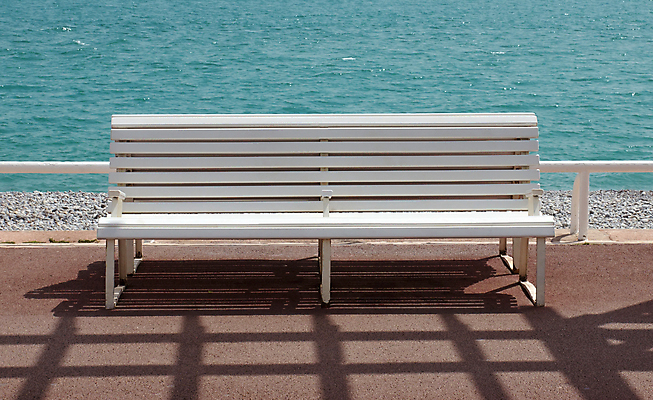 포토 JPG 해외이미지 유럽 바다 벤치 의자 하늘 표면 휴식 사람없음 야외 파란색 프랑스 흰색 지중해 오브젝트 만족 심플 프랑스어 모나코 수평선 해외포토 문자 감정 나라 컬러 가구 컨셉 파일형식 이미지허브