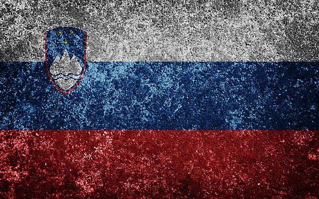 포토 JPG 해외이미지 여행 백그라운드 패턴 추상 사람없음 빨간색 파란색 세계 자유 수확 골동품 깃발 그리기 심볼 질감 복고 애국심 그런지 슬로베니아 옛날 전국 콘크리트 해외포토 유럽 컬러 컨셉 무늬 농업 모션 파일형식 이미지허브