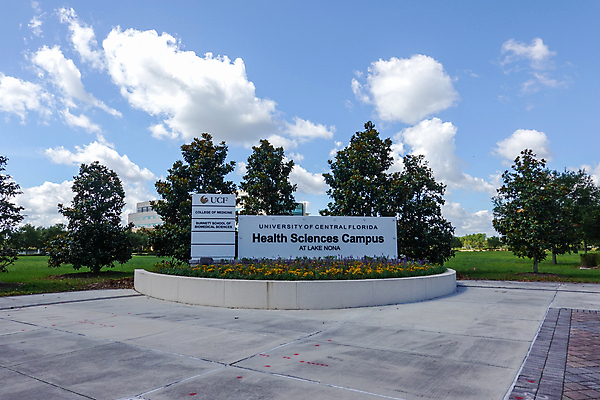 포토 JPG 해외이미지 직업 학생 외관 교육 과학 백그라운드 유니폼 비즈니스 교실 학교 건강 병원 사람 사람없음 야외 건물 책 스터디 약 간호사 의사 질병 과학자 사인 대학교 생물학 돌봄 인턴 인턴쉽 플로리다 해외포토 건축물 옷 의학 모션 학습 미국 의료진 학자 파일형식 이미지허브