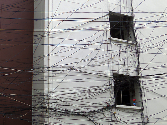 포토 JPG 해외이미지 선 과학 백그라운드 이동 컨셉 인터넷 통신 유리 추상 미래 기술 사람없음 파란색 빛 컴퓨터 글로벌 우주 디지털 검은색 자료 웹 정보 기둥 원형 네트워크 기술자 연결 위험 속도 질감 섬유 광 설치 여의주 가상 해외포토 도형 직업 건축 컬러 무늬 재질 전자제품 직물 파일형식 이미지허브