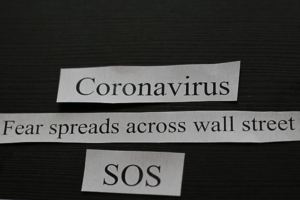 포토 JPG 해외이미지 백그라운드 컨셉 돈 일러스트 비즈니스 그래프 화살 사람없음 빨간색 금융 경제 글로벌 세일 중국 저축 가을 흰색 시장 떨어짐 주식 위험 가격 심볼 사인 속도 투자 이익 파산 나쁜 빚 고립 부정적 우울증 위기 적자 해외일러스트 계절 감정 아시아 컬러 재산 질병 파일형식 이미지허브