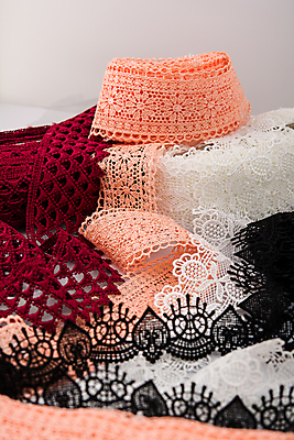 포토 JPG 해외이미지 배너 옷 선 백그라운드 패턴 오렌지 텍스트 추상 프레임 사람없음 장식 빨간색 파란색 홈페이지 유행 쌓기 우주 검은색 수확 흰색 직물 고급 우아함 바느질 실크 질감 테이프 부드러움 자수 재단 엘리먼트 오리지널 해외포토 컬러 컨셉 무늬 농업 과일 모션 문구용품 감각 파일형식 이미지허브