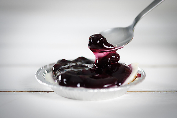 포토 JPG 해외이미지 전통 손 열매 음식 조각 백그라운드 과일 탁자 포도 휴가 디저트 서브 주택 건강 요리 사람없음 목재 여름 파란색 케이크 주방 숟가락 보라색 빵집 수확 껍질 흰색 시골 신선 달콤 맛 아침식사 잼 굽기 먹기 은박지 크림 유기농 복고 블루베리 날것 타르트 페스츄리 핸드메이드 해외포토 나무 식물 웰빙 계절 빵 컬러 가구 컨셉 농업 재료 모션 수저 건물 신체부위 상점 식사 소스_음식 구이 파이_빵 파일형식 이미지허브