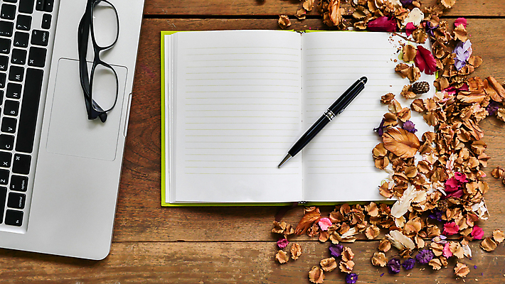 포토 JPG 해외이미지 꽃 안경 백그라운드 탁자 건조 팜플렛 사람없음 목재 책 노트북 펜 우주 다이어리 공책 자료 공백 가을 오픈 책상 질감 쇼 페이지 구성 조언 추모 목차 해외포토 나무 식물 잡화 계절 가구 재료 문구용품 전자제품 필기구 사무용품 파일형식 이미지허브