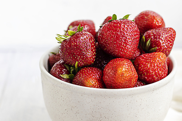 포토 JPG 해외이미지 열매 음식 백그라운드 과일 유리 딸기 건강 사탕 요리 사람없음 빨간색 농작물 주스 고통 회색 수확 덮개 흰색 신선 뜨거움 항아리 닫기 달콤 맛 아침식사 몸무게 잼 설탕 굽기 수집 유기농 냄새 젤리 내추럴 마멀레이드 숙성 핸드메이드 많음 카피스페이스 해외포토 식물 웰빙 감정 음료 컬러 컨셉 농업 모션 재질 디저트 식사 공백 뚜껑 도자기 소스_음식 구이 파일형식 이미지허브