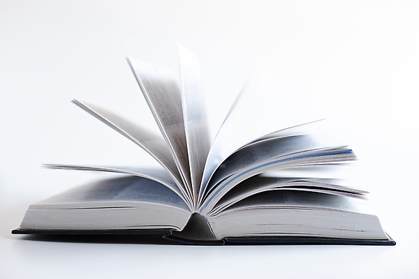 포토 JPG 해외이미지 학생 교육 종이 백그라운드 컨셉 텍스트 학교 사람없음 책 가로 스터디 독서 노란색 자료 공백 정보 덮개 흰색 오픈 도서관 편지 오브젝트 교과서 싱글 대학교 문서 법 문학 페이지 양장본 시트 고립 백과사전 보관소 삽입 엘리먼트 지능 출판 해외포토 컬러 교재 학습 뚜껑 저장 사전 파일형식 이미지허브