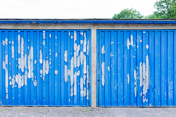 포토 JPG 해외이미지 선 패턴 표면 날씨 사람없음 건물 파란색 문 금속 줄무늬 얼룩 주차 질감 시트 그런지 옛날 줄서기 차고 철강 해외포토 건축물 컬러 무늬 모션 재질 파일형식 이미지허브
