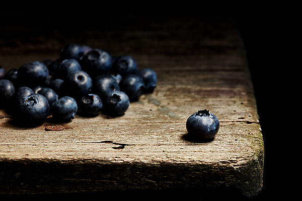 포토 JPG 해외이미지 열매 음식 백그라운드 다이어트 과일 자연 디저트 건강 사람없음 목재 파란색 신선 달콤 유기농 블루베리 날것 내추럴 숙성 해외포토 나무 식물 웰빙 컬러 재료 맛 생태계 파일형식 이미지허브