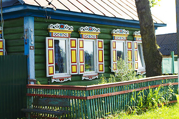 포토 JPG 해외이미지 전통 문화 벽 여행 건축양식 창문 주택 프레임 창조 미술 사람 사람없음 건물 목재 장식 파란색 컬러풀 마을 고양이 수확 흰색 시골 도시 재산 묘사 지역 방문 목각 강렬 러시아인 벨로루시 옛날 전국 스타일 해외포토 서양인 나무 건축물 건축 컬러 농업 재료 포유류 문화예술 금융 반려동물 파일형식 이미지허브