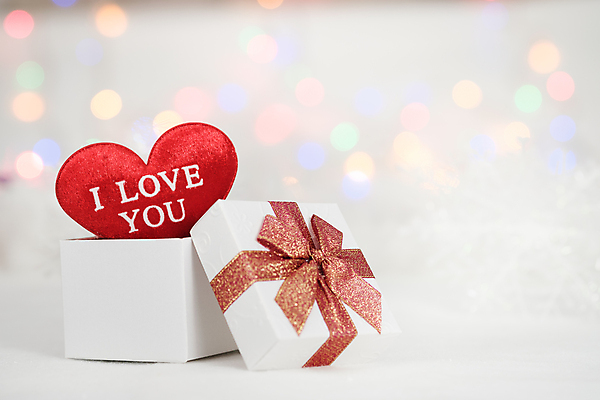 포토 JPG 해외이미지 모양 전통 계절 행복 리본 분홍색 백그라운드 크리스마스 겨울 휴가 불꽃 새로움 기념 발렌타인데이 선물 사랑 사람없음 장식 빨간색 파란색 빛 상자 파티 우주 보라색 축제 놀람 기쁨 회색 덮개 하트 축하 인사 신용카드 생일 소프트포커스 12월 연도 오브젝트 활 보케 패키지 마법 노엘 해외포토 기념일 감정 컬러 컨셉 데이이벤트 불 촬영기법 표정 이벤트 금융 뚜껑 예절 날짜 파일형식 이미지허브