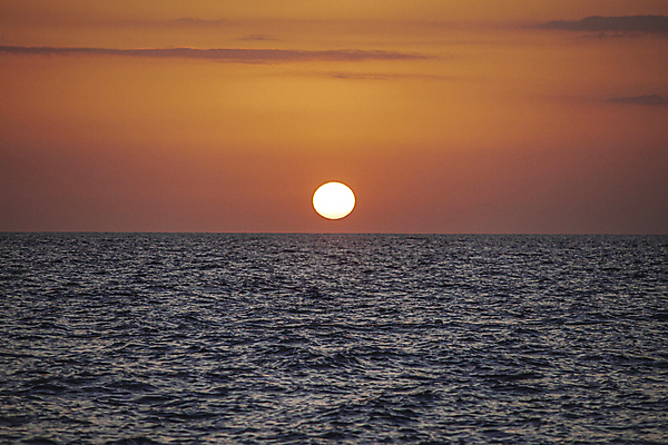 포토 JPG 해외이미지 구름 파도 섬 백그라운드 태국 자연 하늘 아침 풍경 사람없음 햇빛 태양 일출 맑음 휴양지 하와이 석호 바하마 이국적 파라다이스 수평선 해외포토 주간 자연요소 아시아 바다 날씨 노을 미국 장소 생태계 파일형식 이미지허브