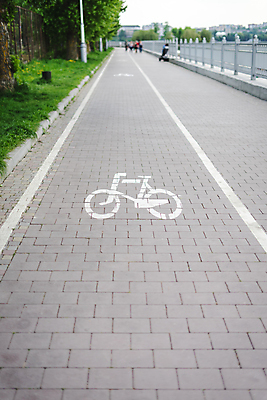 포토 JPG 해외이미지 나무 공원 도로 길 선 스포츠 여행 백그라운드 교통시설 자연 휴식 거리 건강 사람 풍경 사람없음 야외 초록색 여름 파란색 운동 자전거 봄 흰색 도시 승차 오솔길 아스팔트 심볼 사인 생태계 신호 순환 땅바닥 루트 바이킹 방법 선로 해외포토 식물 계절 공공시설 컬러 교통 컨셉 모션 바닥 바이크 시설 파일형식 이미지허브