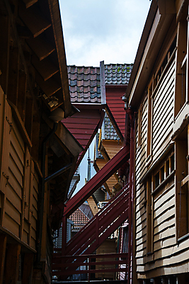 포토 JPG 해외이미지 건축양식 주택 노르웨이 사람없음 항구 도시 역사 타운 8월 수목 스칸디나비아 해외포토 건축 유럽 교통시설 건물 날짜 파일형식 이미지허브