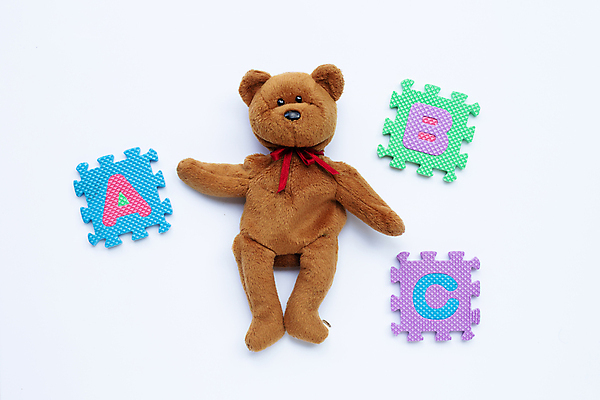 포토 JPG 해외이미지 알파벳 사람없음 컬러풀 장난감 블록 곰인형 퍼즐 오브젝트 퍼즐조각 봉제인형 낱말퍼즐 해외포토 영어 인형 컬러 조각 파일형식 이미지허브