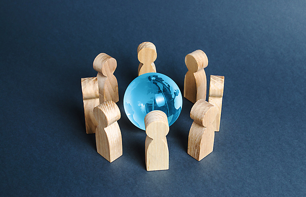 포토 JPG 해외이미지 지구 함께함 실내 사람없음 글로벌 말_게임 남색배경 해외포토 백그라운드 컨셉 내부 게임 남색 파일형식 이미지허브