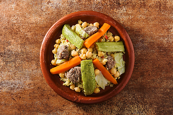 포토 JPG 해외이미지 음식 다이어트 채소 건강 육류 요리 동양인 사람없음 당근 맛 양배추 양고기 모로코 고립 병아리콩 주키니 미니멀 해외포토 컨셉 식재료 아프리카 콩 뿌리채소 인종 파일형식 이미지허브