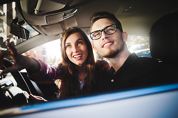 포토 JPG 해외이미지 백인 라이프스타일 커플 여자 남자 행복 도로 여행 2 의자 가족 교통시설 자동차 새로움 사랑 사람 앉기 성인 야외 두명 놀람 운전 운전사 정상 시원함 만족 보험 대여 감탄 우수 인기 자동 해외포토 서양인 직업 감정 길 육상교통 가구 교통 컨셉 관계 모션 표정 생활 절기 시설 파일형식 이미지허브