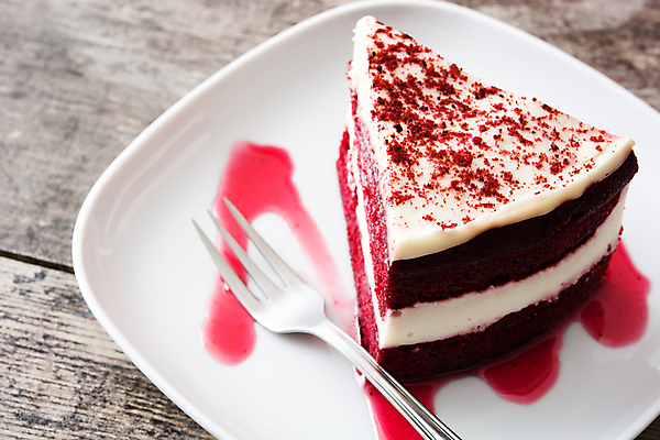 포토 JPG 해외이미지 접시 포크 실내 사람없음 조각케이크 시럽 나무배경 레드벨벳 해외포토 식기 백그라운드 디저트 내부 케이크 파일형식 이미지허브