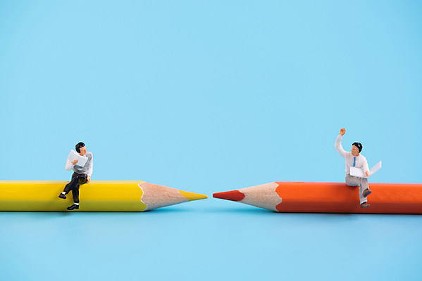 포토 JPG 해외이미지 교육 행복 종이 백그라운드 컨셉 비즈니스 텍스트 학교 사람 앉기 사람없음 책 스터디 장난감 숫자 연필 쪽지 미니어처 흰색 비즈니스맨 그룹 읽기 페이지 해외포토 문자 남자 감정 컬러 모션 학용품 학습 필기구 모형 직장인 파일형식 이미지허브