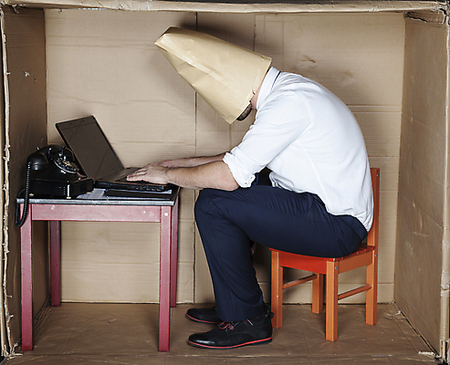 포토 JPG 해외이미지 전신 남자 의자 실내 한명 앉기 정장 성인 옆모습 노트북 상자 종이봉투 타이핑 업무 비즈니스맨 책상 좁은 성인남자한명만 해외포토 1 옷 뷰포인트 가구 비즈니스 모션 봉투 사람 내부 전자제품 작업 직장인 남자한명만 성인남자만 파일형식 이미지허브