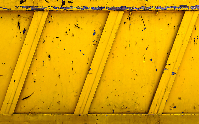 포토 JPG 해외이미지 산업 백그라운드 사람없음 건물 옆모습 노란색 환경 금속 재활용 쓰레기통 도시 쓰레기 폐기물 파편 컨테이너 땅 버리기 가득함 부식 낭비 고용 그런지 옛날 철강 해외포토 건축물 뷰포인트 컬러 컨셉 모션 재질 구직 친환경 채용 파일형식 이미지허브