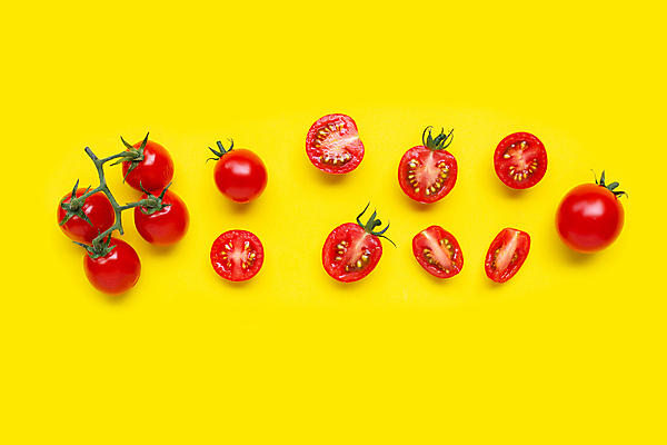 포토 JPG 해외이미지 토마토 방울토마토 단면 실내 사람없음 노란배경 해외포토 백그라운드 채소 내부 노란색 파일형식 이미지허브