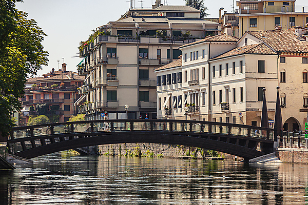 포토 JPG 해외이미지 주간 나무 유럽풍경 유럽건축 사람없음 야외 건물 강 이탈리아 아치교 해외포토 자연요소 식물 건축물 유럽 서양건축 풍경 다리_건축물 파일형식 이미지허브