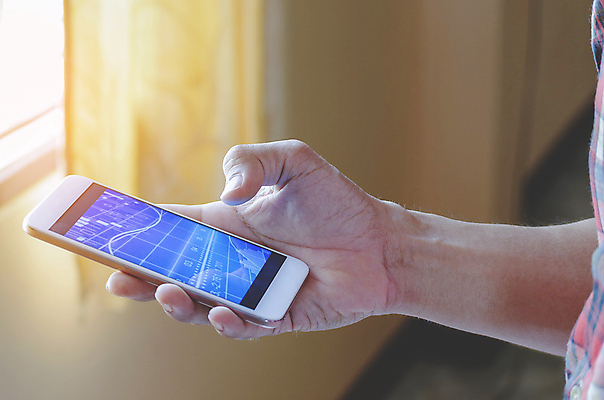 포토 JPG 해외이미지 템플릿 라이프스타일 손 남자 인터넷 비즈니스 통신 손가락 모바일 새로움 세포 사람 사람없음 스마트폰 핸드폰 쇼핑 디지털 스크린 웹 공백 터치 흰색 잡기 네트워크 메시지 어플리케이션 주식 연결 무선전화기 전화기 스마트 검색 온라인 공유 마케팅 소셜 터치스크린 목업 셀룰러 해외포토 컬러 컨셉 모션 생활 신체부위 금융 전자제품 스마트기기 파일형식 이미지허브