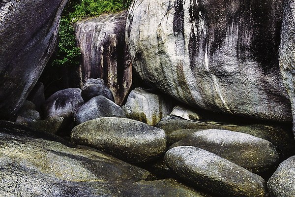 포토 JPG 해외이미지 계절 아시아 지구 여행 자국 자연 그림자 풍경 사람없음 야외 쌓기 바위 그룹 큼 땅 인도네시아 장면 지역 내추럴 땅바닥 옛날 흥미 해외포토 나라 컨셉 모션 바닥 돌_바위 크기 생태계 파일형식 이미지허브