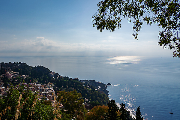 포토 JPG 해외이미지 바다 여행 백그라운드 건축양식 자연 하늘 표면 사람없음 야외 물 파란색 빛 햇빛 태양 환경 이탈리아 내추럴 해외포토 자연요소 건축 유럽 컬러 생태계 파일형식 이미지허브