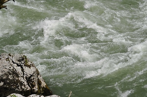 포토 JPG 해외이미지 유럽 자연 건강 사람없음 물 강 화목 봄 젖음 흐름 신선 액체 개울 오스트리아 위생 순수 알프스 민물 위생관리 해외포토 자연요소 계절 나라 컨셉 관리 생태계 파일형식 이미지허브