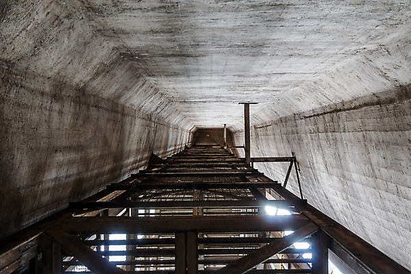 포토 JPG 해외이미지 식물 산업 건축양식 공장 하늘 직장 사람없음 파란색 계단 환경 탑 금속 기계 장비 업무 스페인 제조 큼 컨테이너 땅 묘사 탱크 시멘트 수납 무거움 방법 사일로 콘크리트 해외포토 건축물 건축 유럽 컬러 회사 공업 재질 작업 무게 크기 파일형식 이미지허브