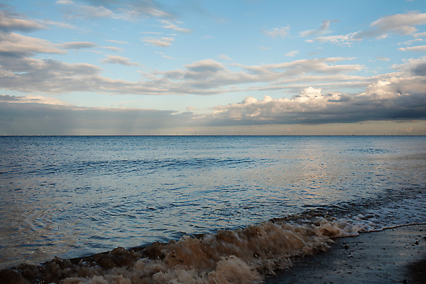 포토 JPG 해외이미지 구름 모래 파도 바다 여행 백그라운드 자연 조류 하늘 휴가 잉글랜드 풍경 사람없음 야외 물 여름 파란색 태양 서핑 썰물 수평선 해외포토 자연요소 동물 계절 컬러 영국 수상스포츠 생태계 파일형식 이미지허브