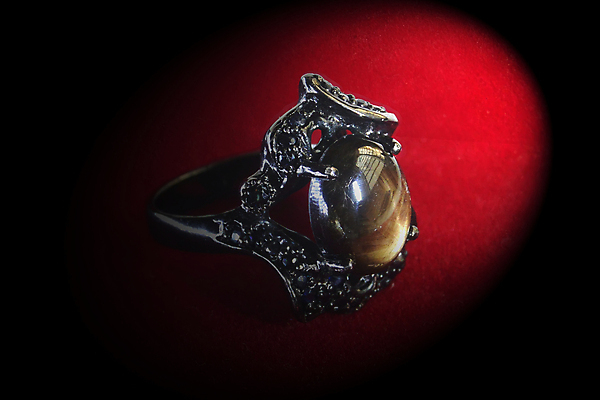 포토 JPG 해외이미지 디자인 별 결혼 백그라운드 목걸이 팔찌 선물 사람없음 빛 유행 귀걸이 검은색 바위 반지 화려 황금 고급 크리스탈 보석 수집 에메랄드 다이아몬드 보물 고립 전용 핸드메이드 해외포토 자연요소 컬러 컨셉 장신구 이벤트 돌_바위 광석 파일형식 이미지허브