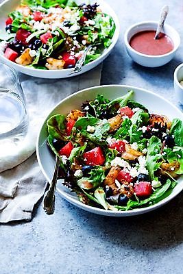 포토 JPG 해외이미지 음식 조각 백그라운드 다이어트 토마토 채소 과일 재료 자연 양파 오이 감자 파프리카 파슬리 건강 사람없음 빨간색 초록색 농작물 노란색 식당 저녁식사 샐러드 흰색 신선 사발 사과 상추 먹기 허브 유기농 올리브 양배추 날것 후추 모음 아보카도 그리스인 내추럴 고립 섞기 영양분 채식주의자 해외포토 서양인 식물 웰빙 열매 컬러 농업 모션 한글 상점 식사 사기그릇 향신료 생태계 채식 파일형식 이미지허브