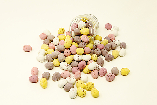 포토 JPG 해외이미지 행복 디저트 사탕 사람없음 컵 쌓기 초콜릿 펼침 축하 대접 항아리 달콤 엉킴 설탕 부활절계란 쏟아짐 자두 흙더미 해외포토 식기 감정 음식 컨셉 과일 모션 부활절 계란 흙 도자기 맛 파일형식 더미 이미지허브