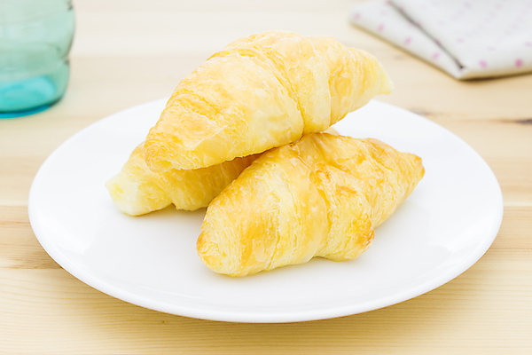 포토 JPG 해외이미지 접시 음식 백그라운드 유리 탁자 아침 디저트 요리 사람없음 목재 갈색 식사 빵집 껍질 신선 달콤 맛 아침식사 굽기 먹기 냅킨 반죽 브런치 롤 서빙 버터 프랑스어 번 페스츄리 해외포토 주간 나무 문자 식기 빵 컬러 가구 컨셉 재료 모션 재질 상점 구이 파일형식 이미지허브