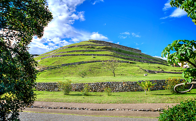 포토 JPG 해외이미지 나무 구름 문화 길 벽 하늘 산 사람없음 야외 초록색 파란색 빛 정원 미국 골동품 바위 사찰 남아메리카 역사 원주민 라틴아메리카 땅 조경 먼지 에콰도르 고고학 땅파기 옛날 잉카 파멸 해외포토 자연요소 식물 교육 컬러 컨셉 북아메리카 종교건축 아메리카 돌_바위 아프리카인 파일형식 소멸 이미지허브
