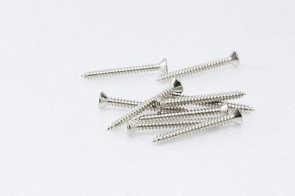 포토 JPG 해외이미지 산업 나선형 사람없음 빛 금속 나사 수리 은색 다발 철 흰배경 볼트 작업도구 고립 스테인레스 철강 해외포토 컬러 백그라운드 무늬 재질 흰색 도구 공구 파일형식 이미지허브