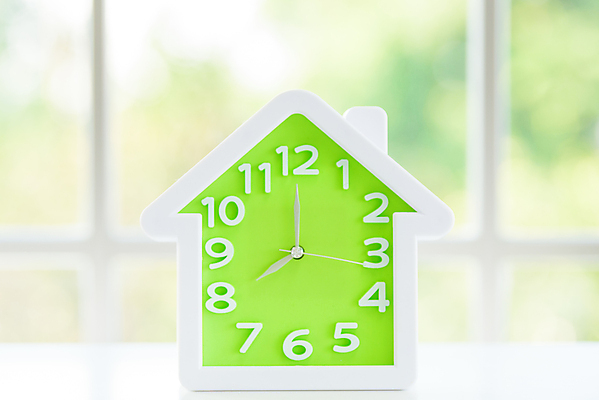 포토 JPG 해외이미지 식물 모델 디자인 시계 백그라운드 창문 자연 유리 탁자 아침 주택 실내 사람없음 내부 목재 초록색 파란색 빛 노란색 우주 주방 정원 보라색 놀람 봄 방 흰색 시간 업무 상품 정상 소프트포커스 8 제비꽃 책상 시작 질감 블러 해외포토 주간 나무 계절 꽃 감정 컬러 가구 재료 재질 촬영기법 표정 건물 숫자 작업 생태계 파일형식 이미지허브