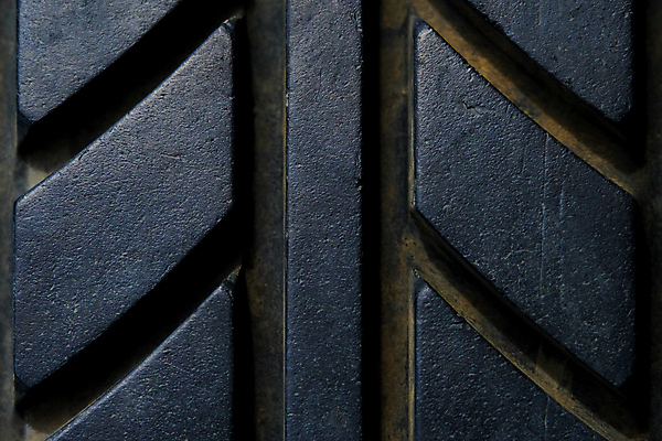 포토 JPG 해외이미지 도로 백그라운드 겨울 패턴 교통시설 자동차 표면 추상 새로움 안전 사람없음 옆모습 빛 검은색 어둠 재활용 공연 운전 흰색 레이싱 바퀴 원형 닫기 묘사 오브젝트 속도 질감 타이어 밟기 짐차 고무 고립 선로 제어 해외포토 도형 계절 길 육상교통 뷰포인트 컬러 교통 컨셉 무늬 모션 이벤트 시합 시설 친환경 파일형식 이미지허브