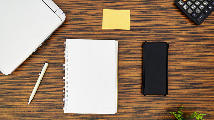 포토 JPG 해외이미지 디자인 교육 종이 백그라운드 컨셉 패턴 비즈니스 학교 탁자 직장 창조 사람없음 목재 책 금융 노트북 컴퓨터 사무실 펜 갈색 노란색 우주 쪽지 공책 공백 흰색 키보드 업무 작업장 정상 책상 오브젝트 문제집 바인더 시트 패드 체크리스트 키패드 목업 카피스페이스 해외포토 나무 산업 컬러 가구 무늬 회사 재료 문구용품 경제 전자제품 필기구 사무용품 작업 파일형식 이미지허브