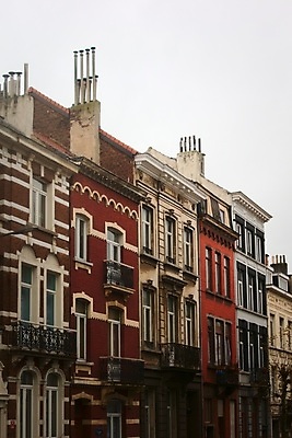 포토 JPG 해외이미지 전통 유럽 백그라운드 건축양식 창문 벽돌 주택 돌담 사람없음 건물 도시 벨기에 좁은 브뤼셀 스타일 해외포토 건축물 건축 나라 담장 돌_바위 서유럽 파일형식 이미지허브