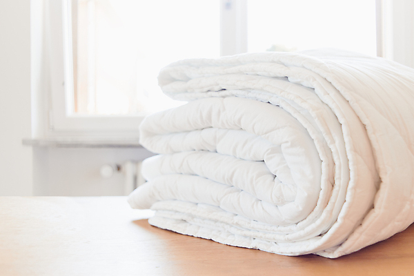 포토 JPG 해외이미지 백그라운드 가족 사람없음 수건 침실 이불 흰색 고급 빨래 청소 서비스 부드러움 세탁소 해외포토 컬러 컨셉 가사 관계 침구 위생용품 감각 파일형식 이미지허브