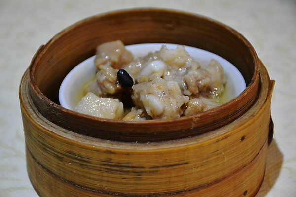 포토 JPG 해외이미지 접시 음식 비즈니스 서브 돼지고기 요리 동양인 사람없음 식당 식사 중국 뜨거움 맛 수증기 먹기 메뉴 질서 토막 해외포토 식기 아시아 컨셉 모션 육류 인종 상점 예절 파일형식 이미지허브